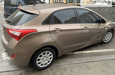 Хэтчбек Hyundai i30 2013 в Киеве