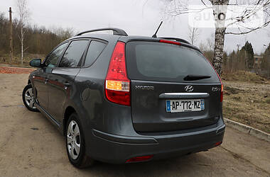 Універсал Hyundai i30 2011 в Трускавці