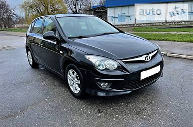 Хэтчбек Hyundai i30 2011 в Днепре