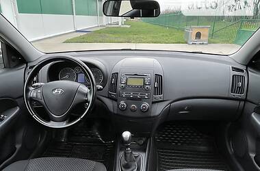 Хэтчбек Hyundai i30 2009 в Никополе