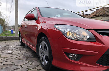 Хэтчбек Hyundai i30 2010 в Мукачево