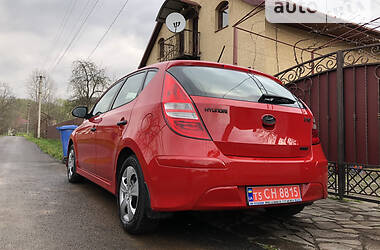 Хэтчбек Hyundai i30 2010 в Мукачево