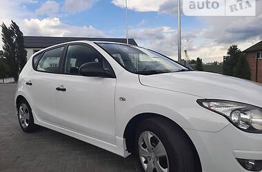 Хэтчбек Hyundai i30 2010 в Виннице