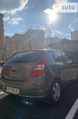 Хэтчбек Hyundai i30 2010 в Киеве