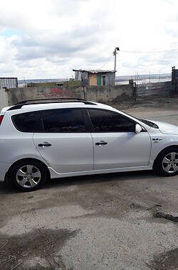 Универсал Hyundai i30 2010 в Днепре