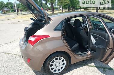 Хэтчбек Hyundai i30 2012 в Кривом Роге