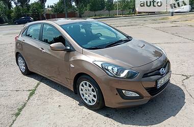 Хэтчбек Hyundai i30 2012 в Кривом Роге