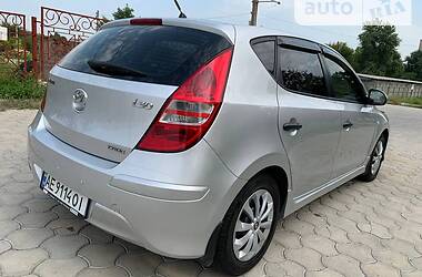 Хэтчбек Hyundai i30 2011 в Днепре