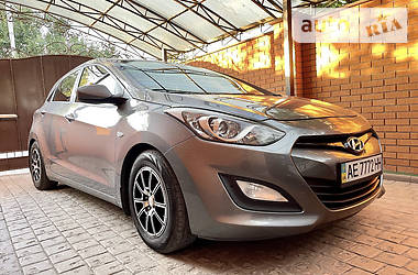 Хэтчбек Hyundai i30 2013 в Днепре