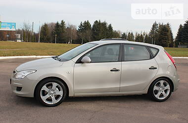 Хэтчбек Hyundai i30 2008 в Ровно