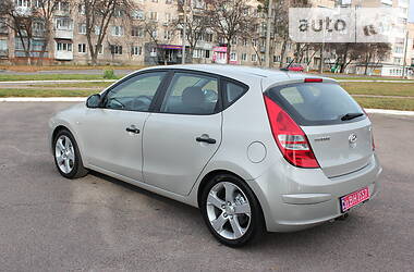 Хэтчбек Hyundai i30 2008 в Ровно