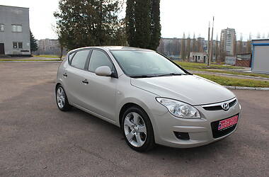 Хэтчбек Hyundai i30 2008 в Ровно