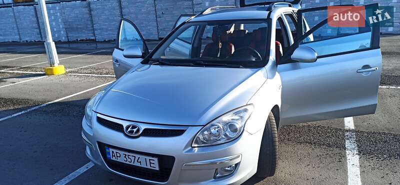 Универсал Hyundai i30 2008 в Запорожье