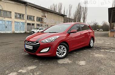 Универсал Hyundai i30 2013 в Ужгороде