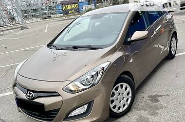 Хэтчбек Hyundai i30 2013 в Днепре