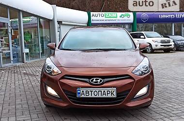 Хэтчбек Hyundai i30 2012 в Днепре