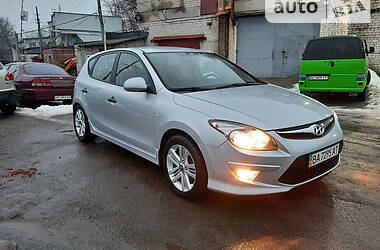 Хэтчбек Hyundai i30 2011 в Днепре