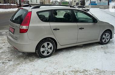 Универсал Hyundai i30 2012 в Дубно