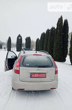 Универсал Hyundai i30 2012 в Дубно