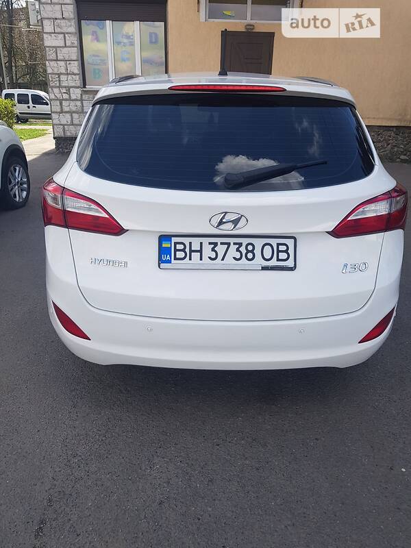 Хэтчбек Hyundai i30 2013 в Измаиле