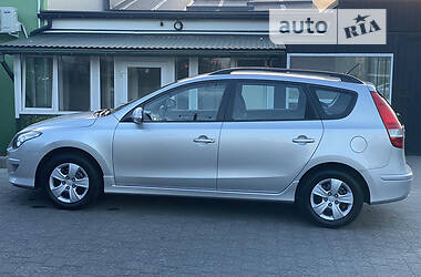 Универсал Hyundai i30 2012 в 
