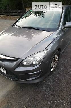 Хэтчбек Hyundai i30 2011 в Киеве