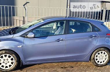 Хэтчбек Hyundai i30 2013 в Киеве