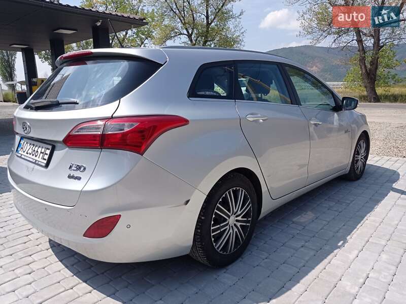 Универсал Hyundai i30 2013 в Ужгороде фото 3 Универсал Hyundai i30 2013 в Ужгороде