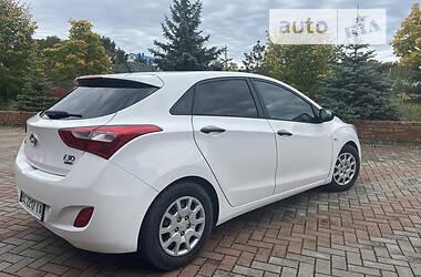 Хэтчбек Hyundai i30 2013 в Виннице