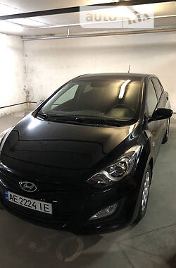 Хетчбек Hyundai i30 2013 в Дніпрі