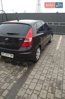 Хетчбек Hyundai i30 2008 в 