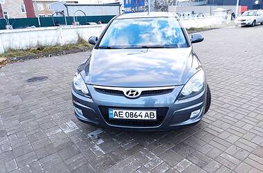 Хэтчбек Hyundai i30 2009 в Киеве