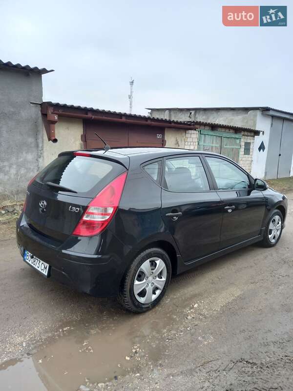 Хетчбек Hyundai i30 2011 в Тернополі