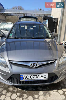 Универсал Hyundai i30 2011 в Луцке