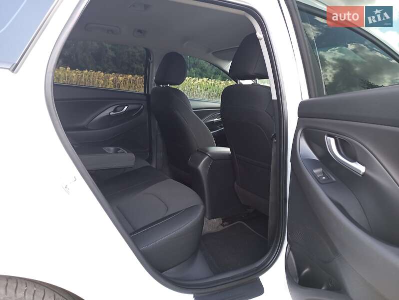 Універсал Hyundai i30 2017 в Борисполі фото 6 Універсал Hyundai i30 2017 в Борисполі