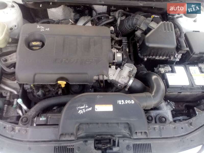 Універсал Hyundai i30 2011 в Львові