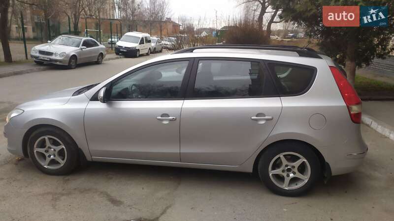 Универсал Hyundai i30 2008 в Хмельницком