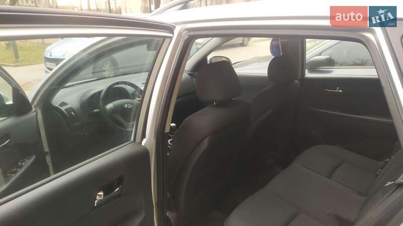 Универсал Hyundai i30 2008 в Хмельницком
