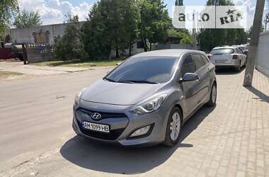 Универсал Hyundai i30 2014 в Киеве