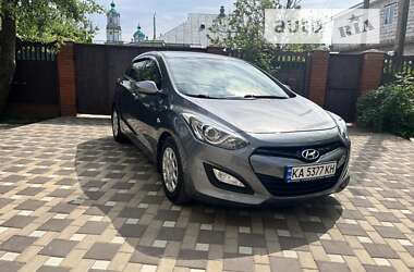 Хэтчбек Hyundai i30 2013 в 