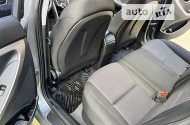 Хетчбек Hyundai i30 2013 в 