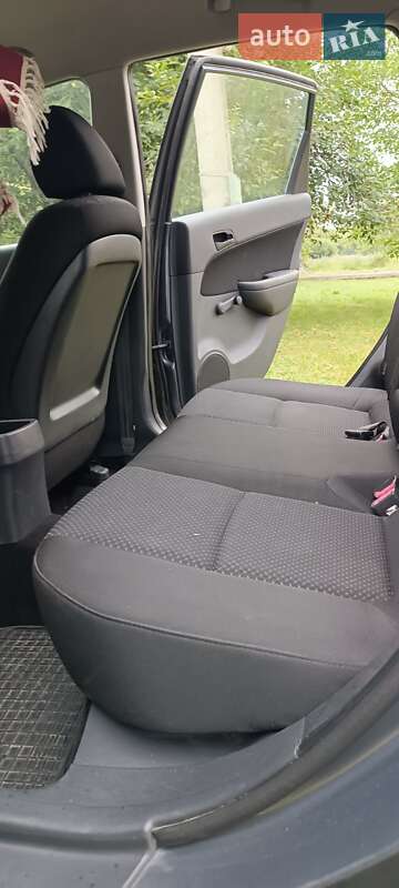 Універсал Hyundai i30 2010 в Олександрівці (Краматорського району)