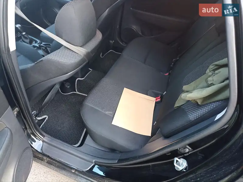 Hyundai i30 2012 VIN TMADB81SACJ096921 фото оголошення 15 з 62