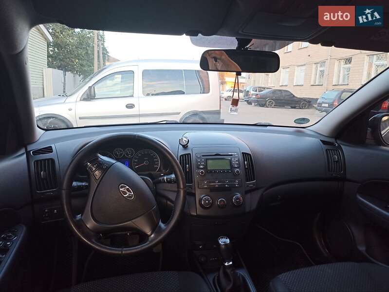 Універсал Hyundai i30 2012 в Чернігові