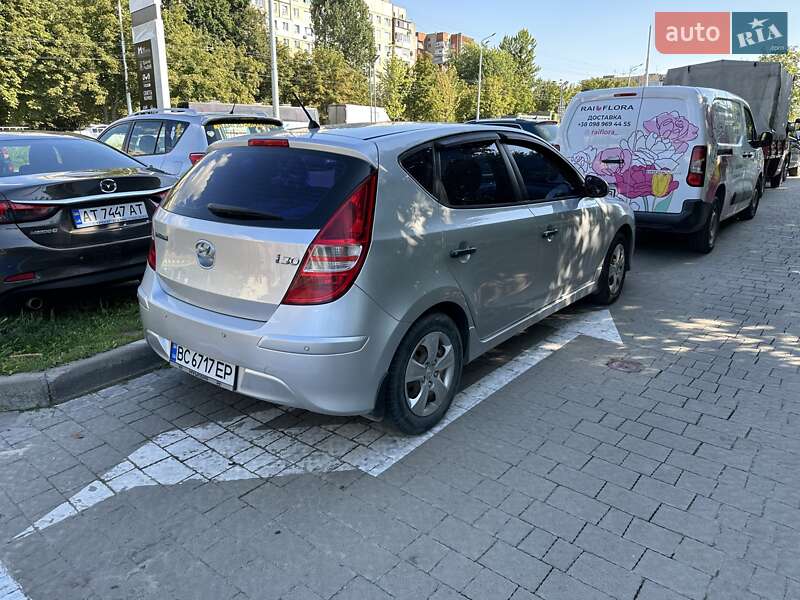 Хетчбек Hyundai i30 2011 в Львові