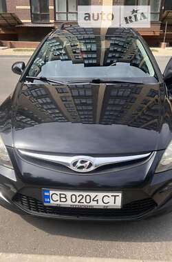 Універсал Hyundai i30 2010 в Чернігові