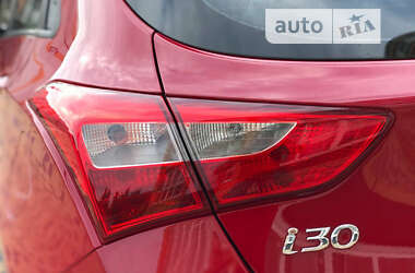 Хэтчбек Hyundai i30 2013 в 