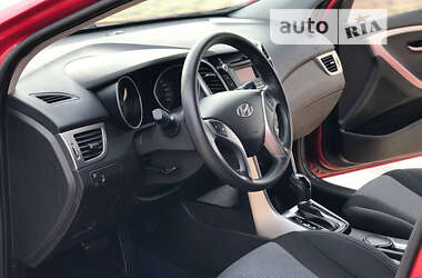Хэтчбек Hyundai i30 2013 в 