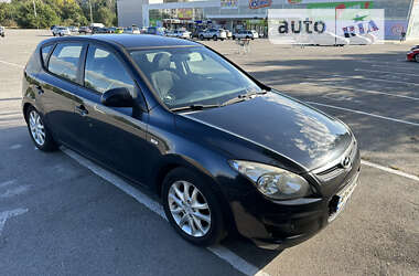 Хетчбек Hyundai i30 2009 в Запоріжжі