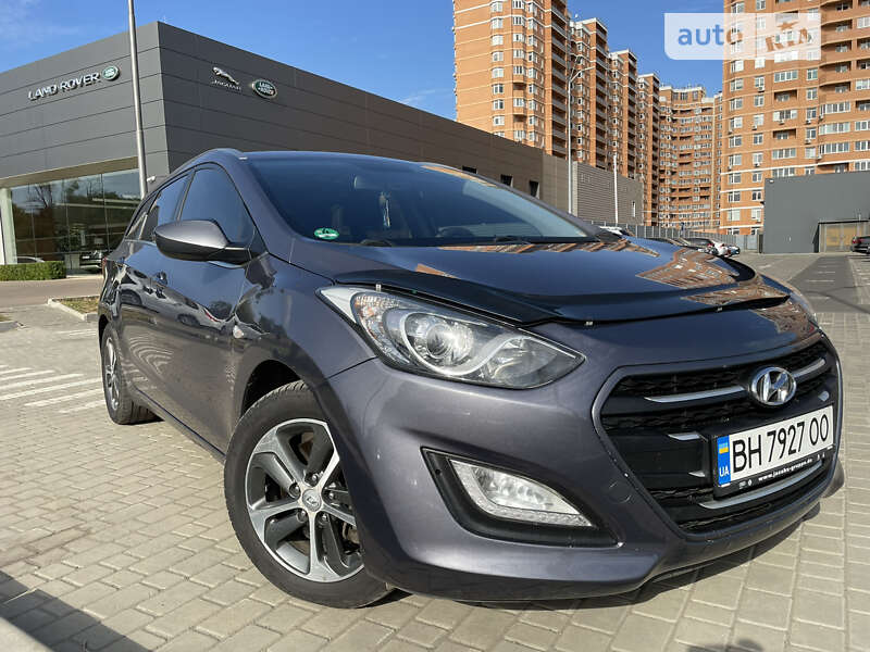 Универсал Hyundai i30 2015 в Одессе